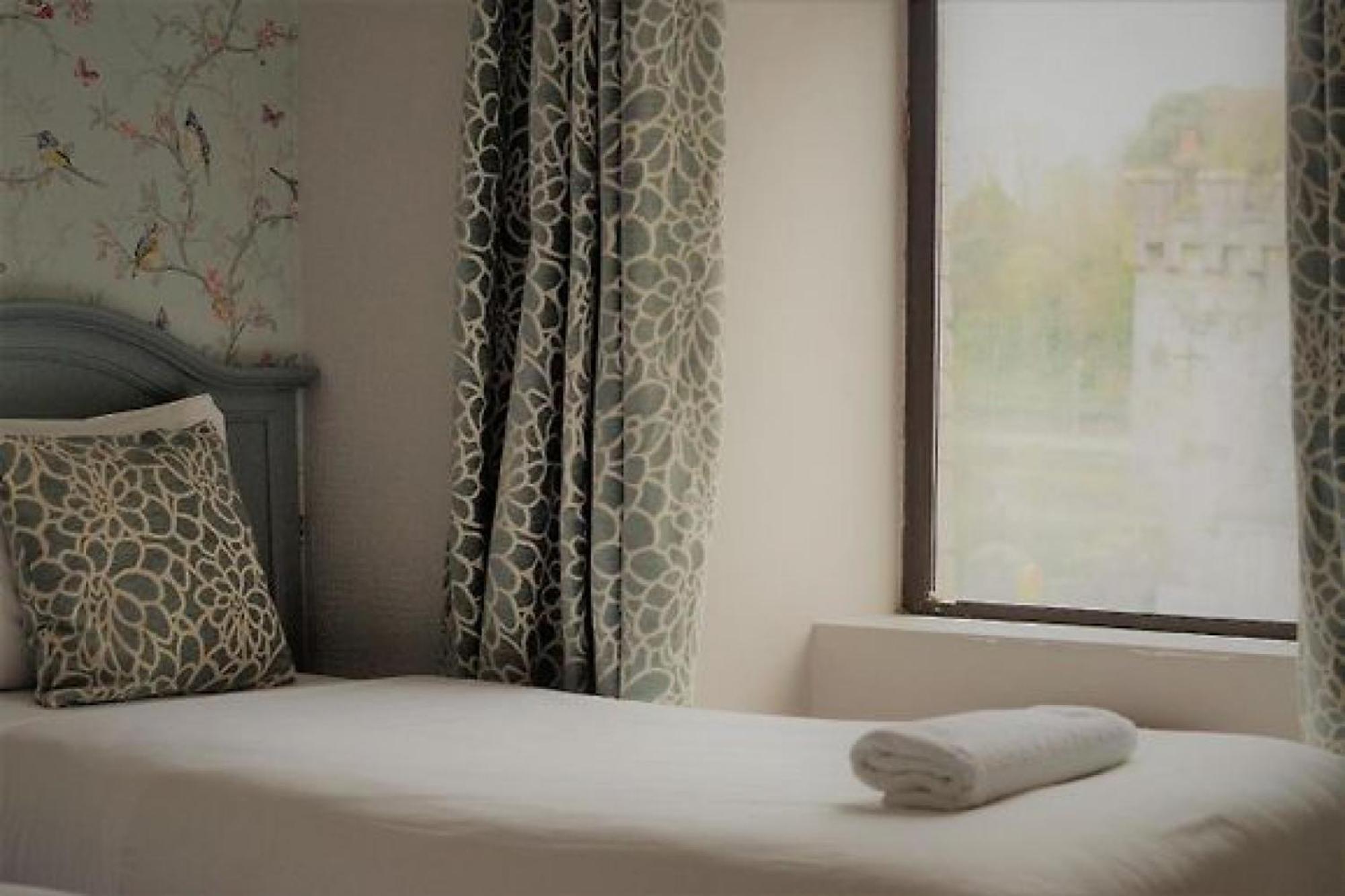 The Waterfront Townhouse Accommodation Kilkenny Dış mekan fotoğraf